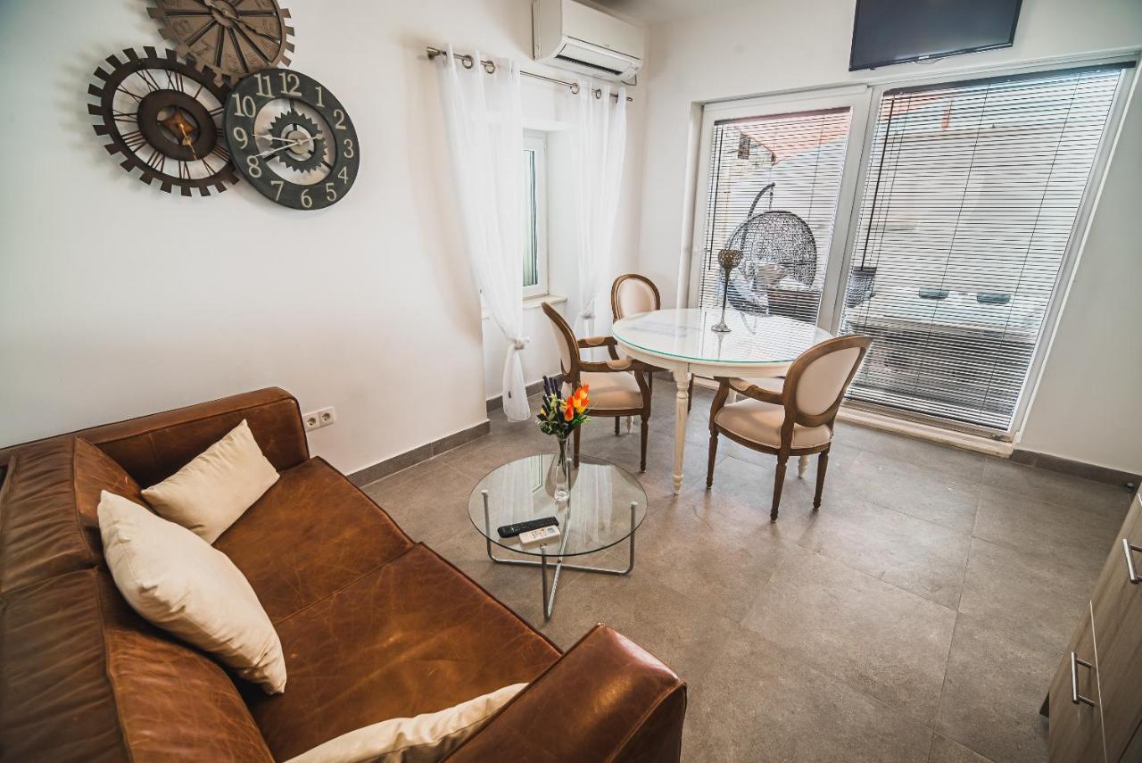 Downtown Luxury Apartments With Hot Tub Vodice Extérieur photo