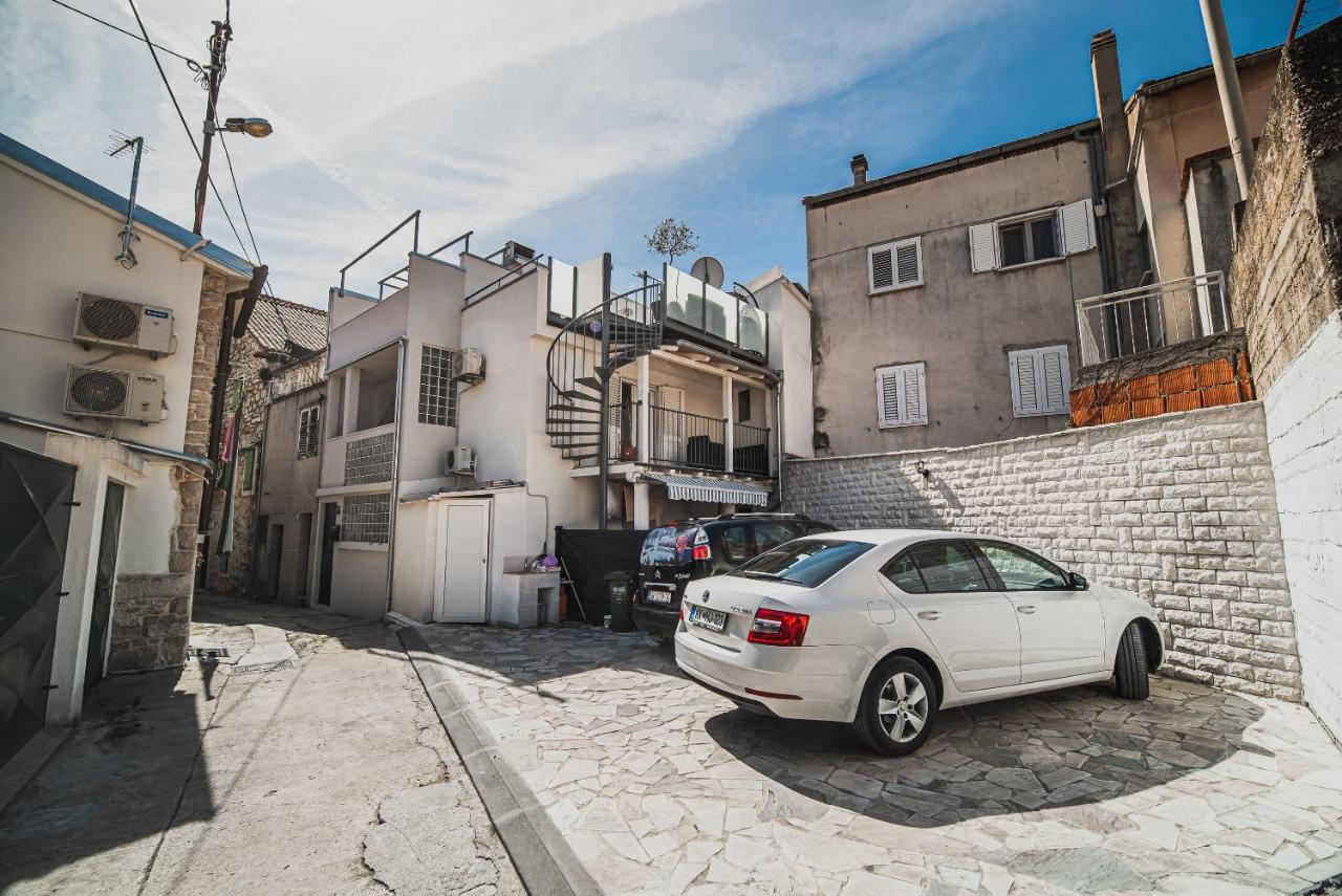 Downtown Luxury Apartments With Hot Tub Vodice Extérieur photo