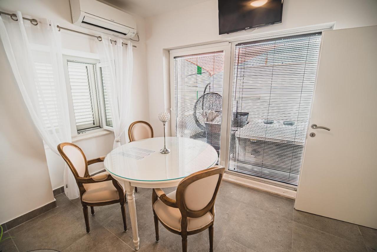 Downtown Luxury Apartments With Hot Tub Vodice Extérieur photo