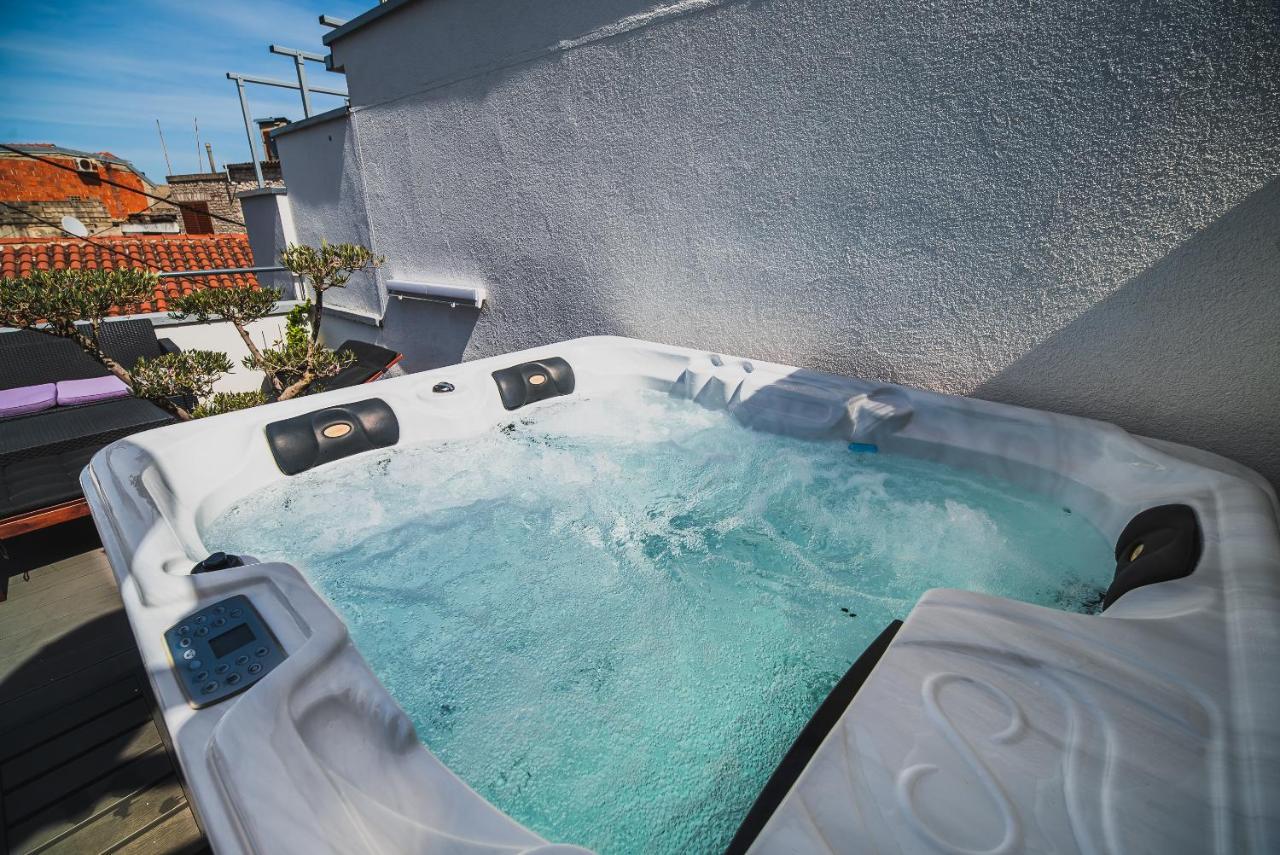 Downtown Luxury Apartments With Hot Tub Vodice Extérieur photo