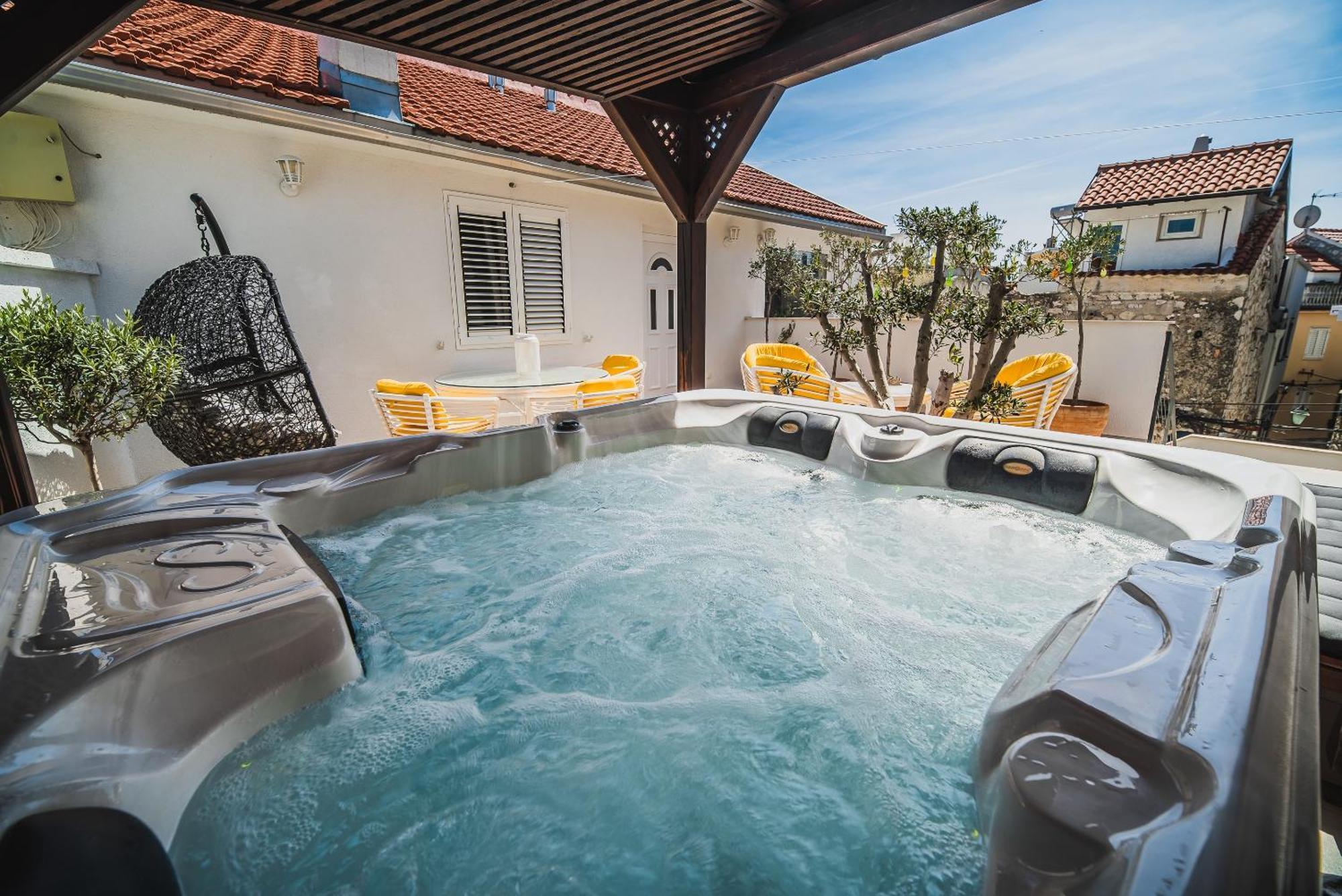 Downtown Luxury Apartments With Hot Tub Vodice Chambre photo